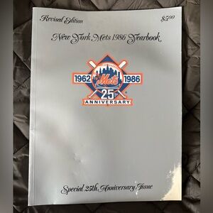 Collectible New York Mets 1986 Yearbook